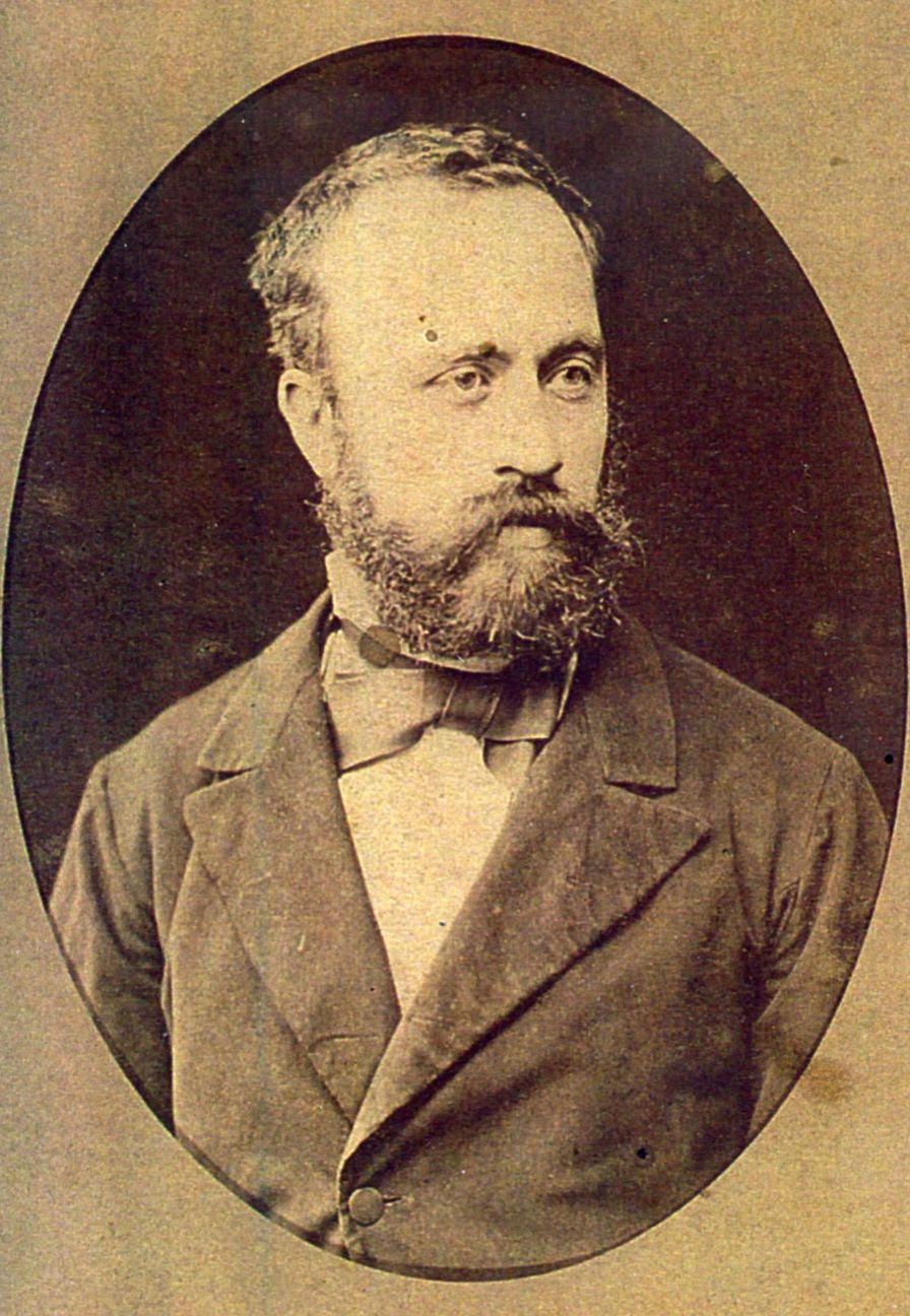 Ükapám, Gyula